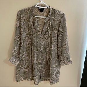 REQUEST Chiffon Floral 3/4 Length Button Down Tunic Shirt, Size XS Greenish Grey